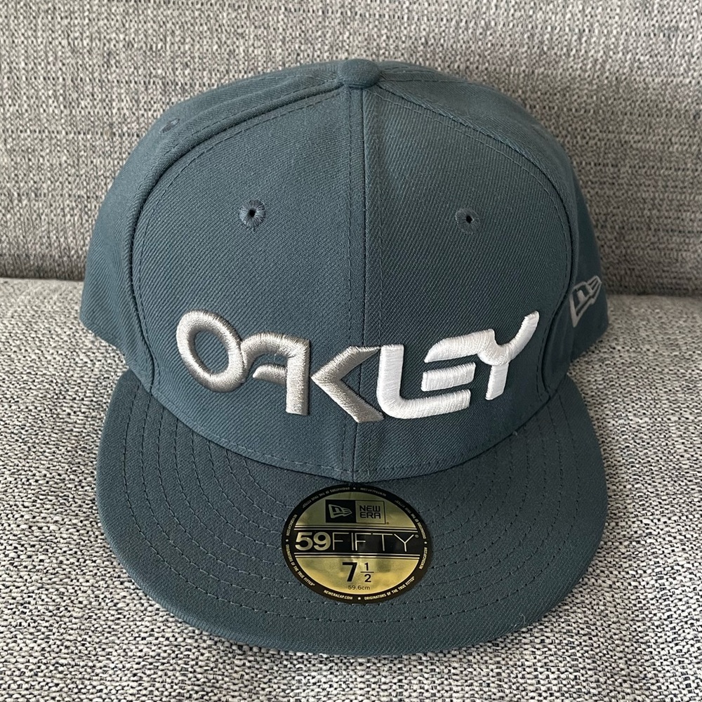 Mens Oakley New Era Fitted Hat 7 1/2